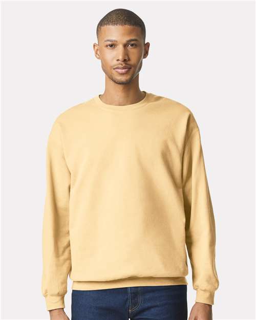 Gildan SF000 Unisex Softstyle® Midweight Crewneck Sweatshirt