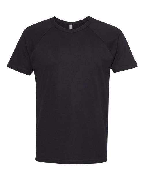 Black/ Black color variant